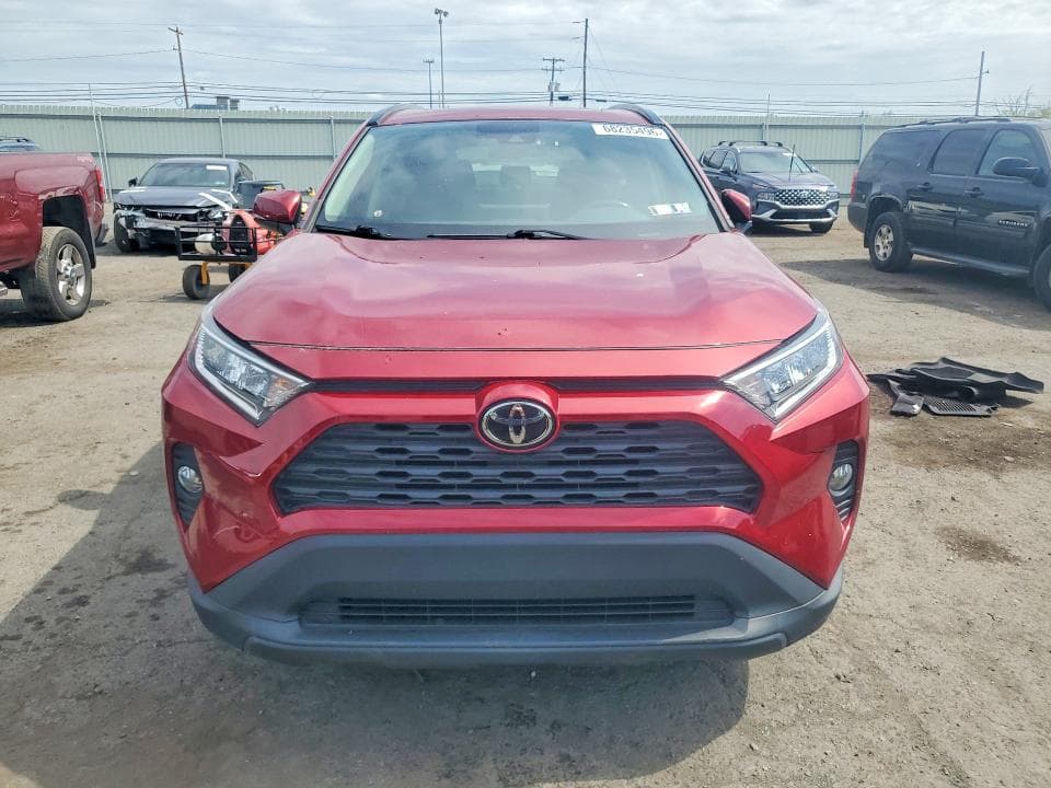 2020 TOYOTA RAV4 XLE 5