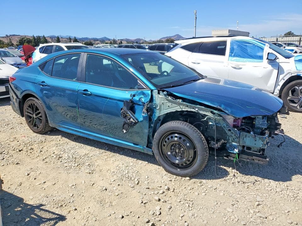 2026 TOYOTA CAMRY SE 4