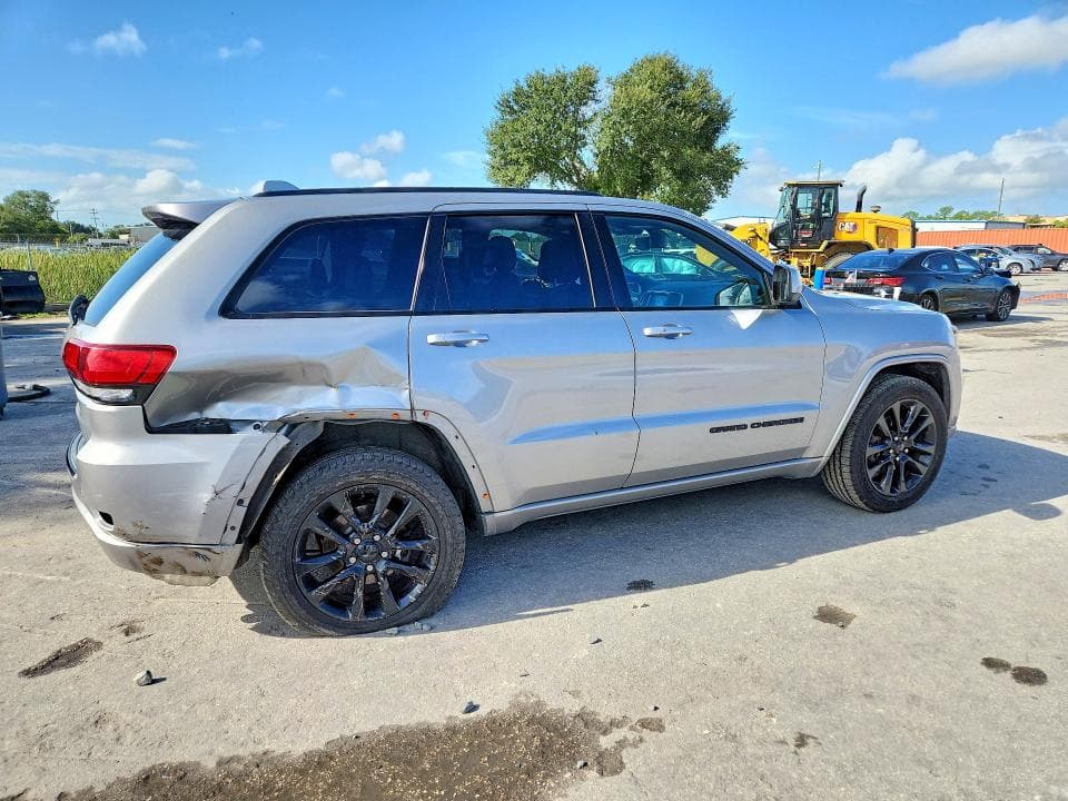 2018 JEEP GRAND CHEROKEE LAREDO 3