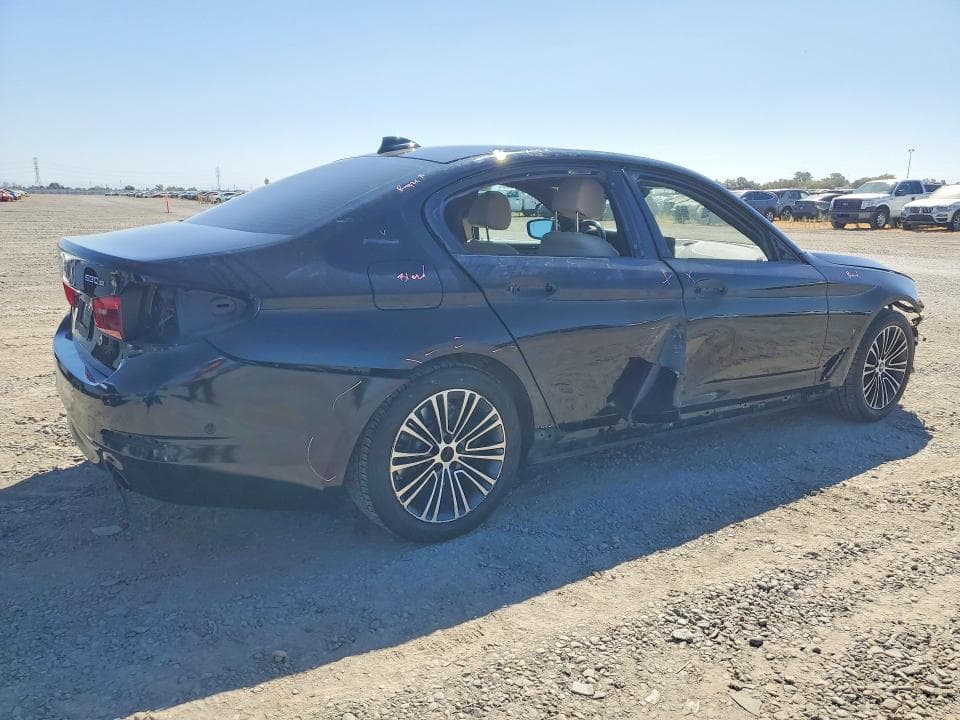 2018 BMW 530E 3