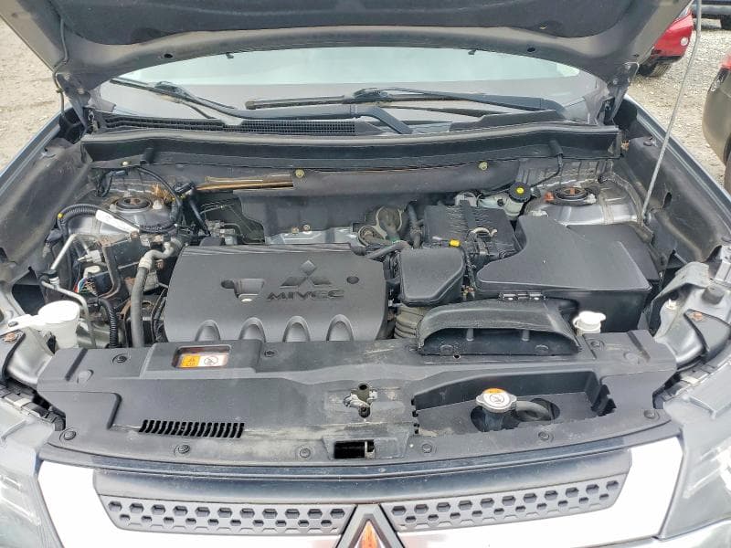 2019 MITSUBISHI OUTLANDER SE 12