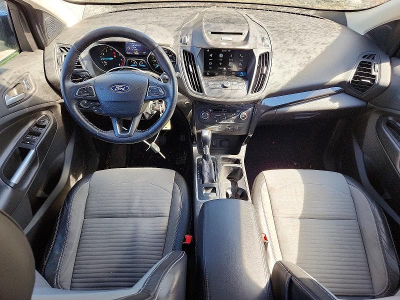 2017 FORD ESCAPE SE 8