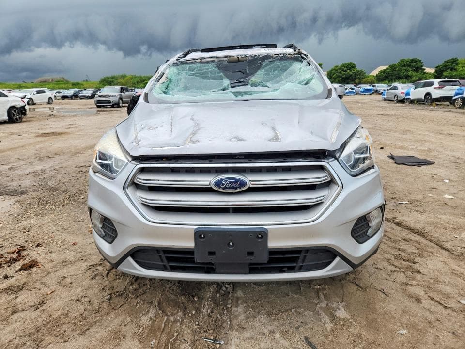 2019 FORD ESCAPE SEL 5