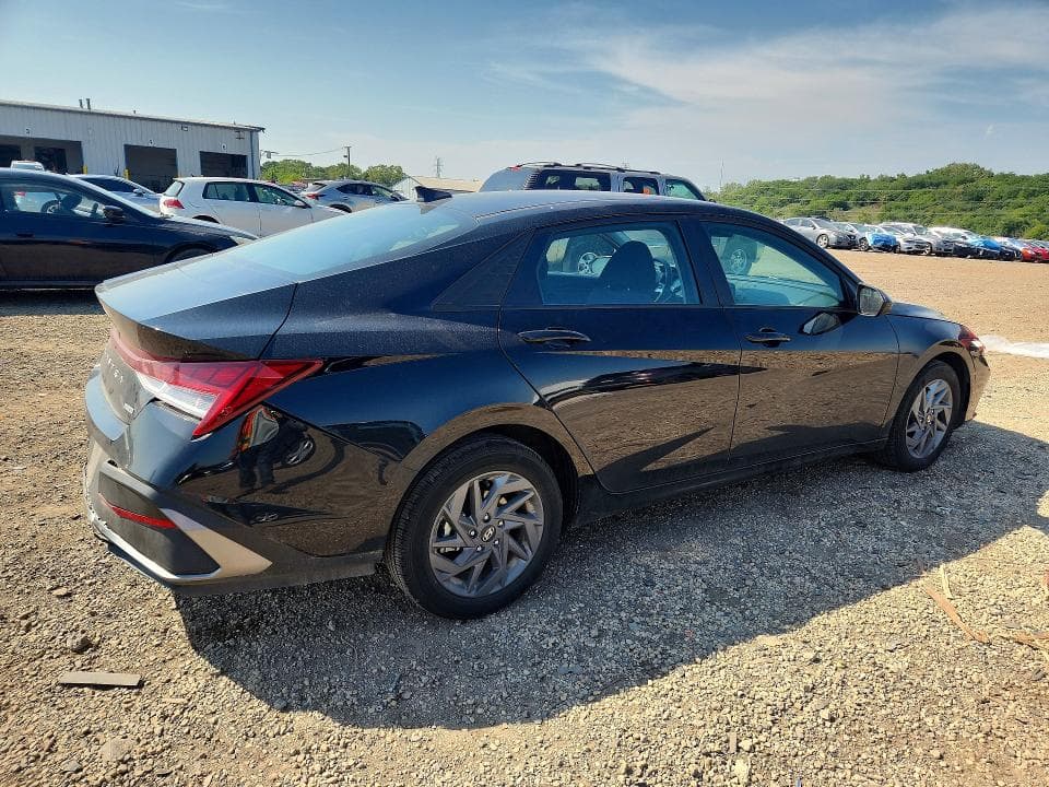 2025 HYUNDAI ELANTRA HYBRID BLUE 3