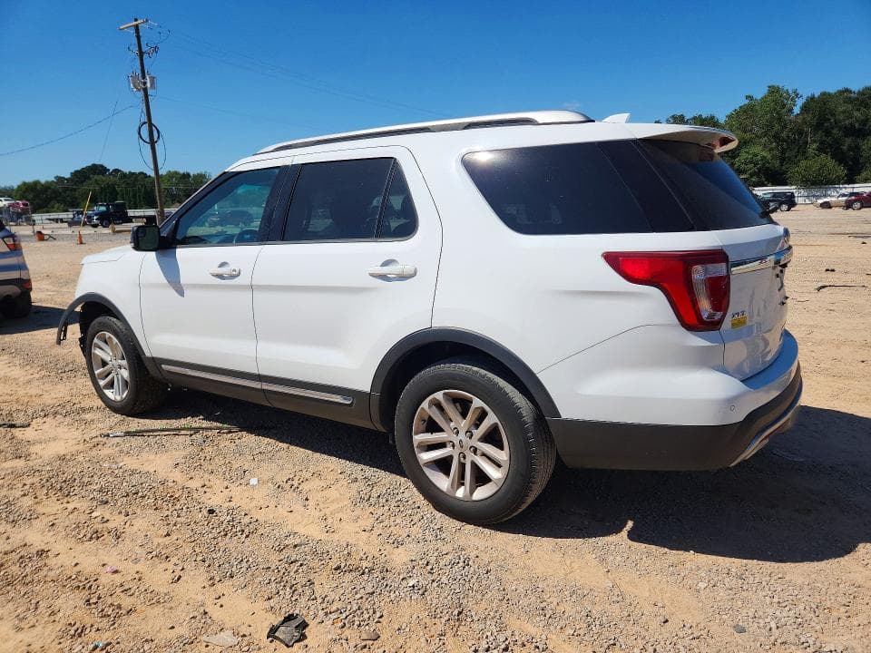 2017 FORD EXPLORER XLT 2