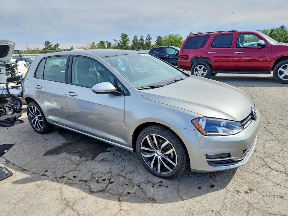 2017 VOLKSWAGEN GOLF S 4