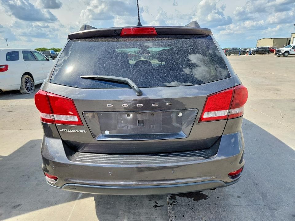 2019 DODGE JOURNEY SE 6