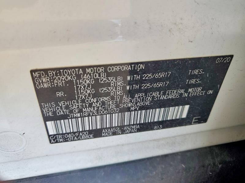 2020 TOYOTA RAV4 XLE 14