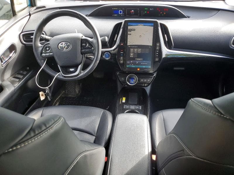 2020 TOYOTA PRIUS PRIME LE 8