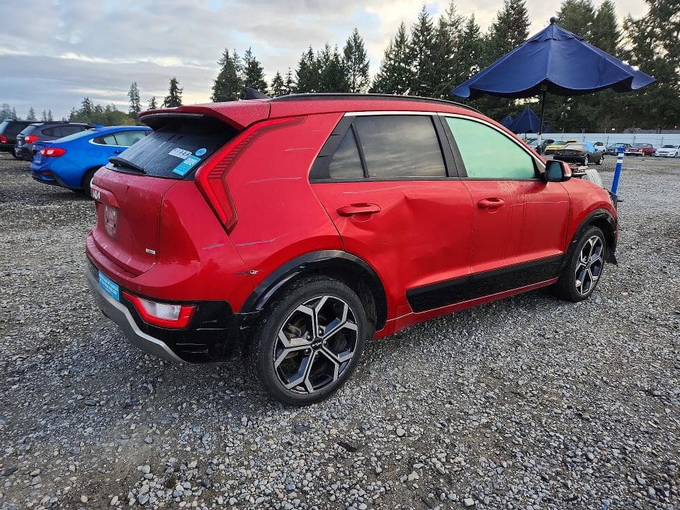 2023 KIA NIRO EX 3