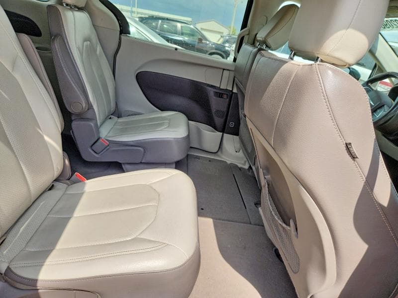 2018 CHRYSLER PACIFICA TOURING L 10