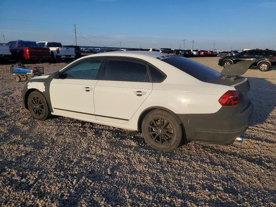 2017 VOLKSWAGEN PASSAT S 2