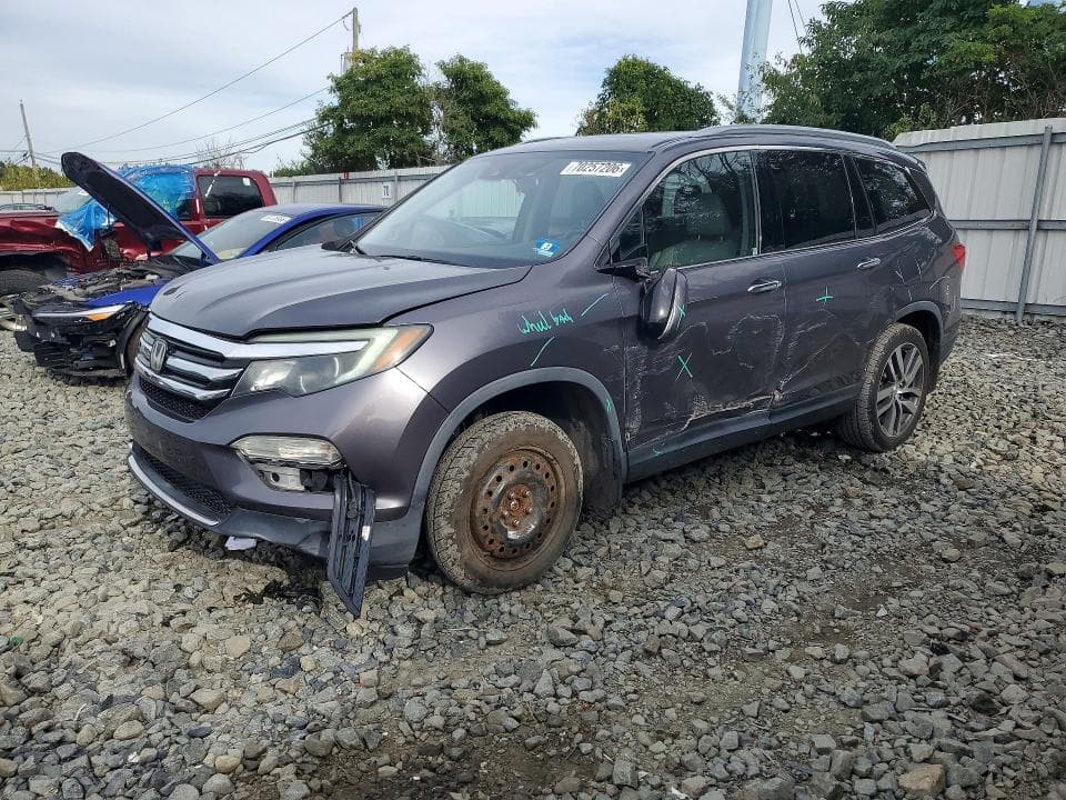 2017 HONDA PILOT TOURING - 1