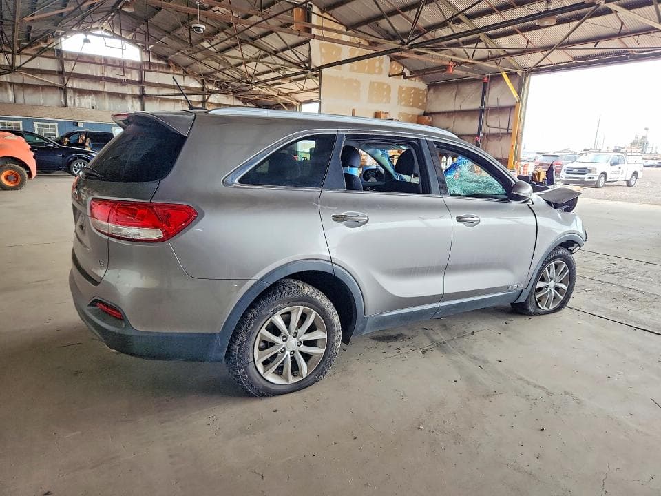 2018 KIA SORENTO LX V6 3
