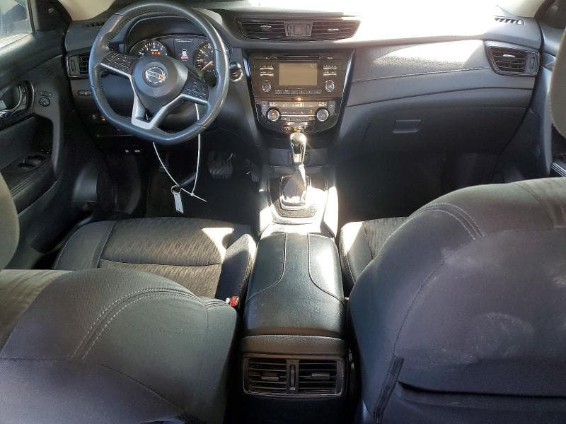 2017 NISSAN ROGUE SV 8