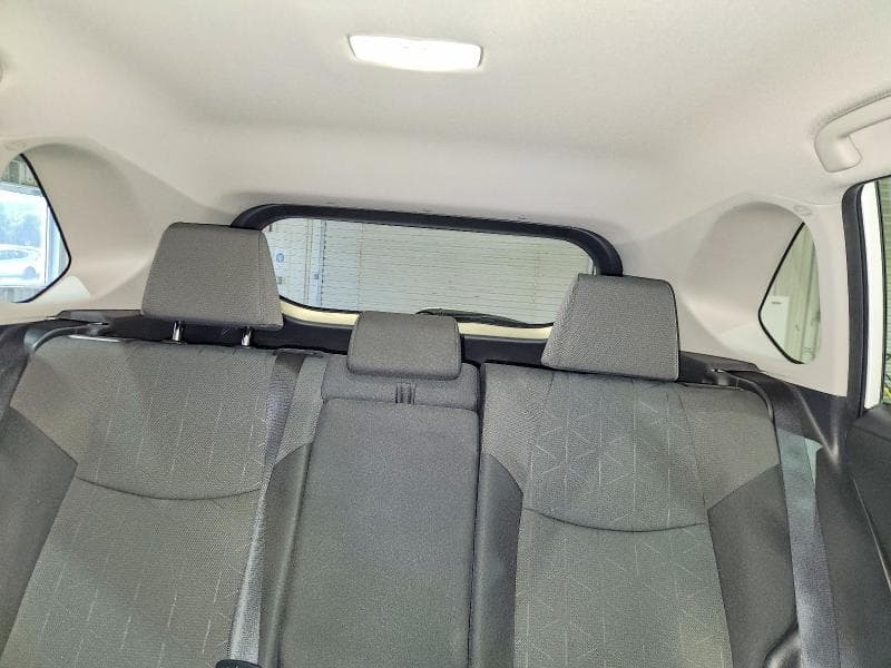 2025 TOYOTA RAV4 XLE 10