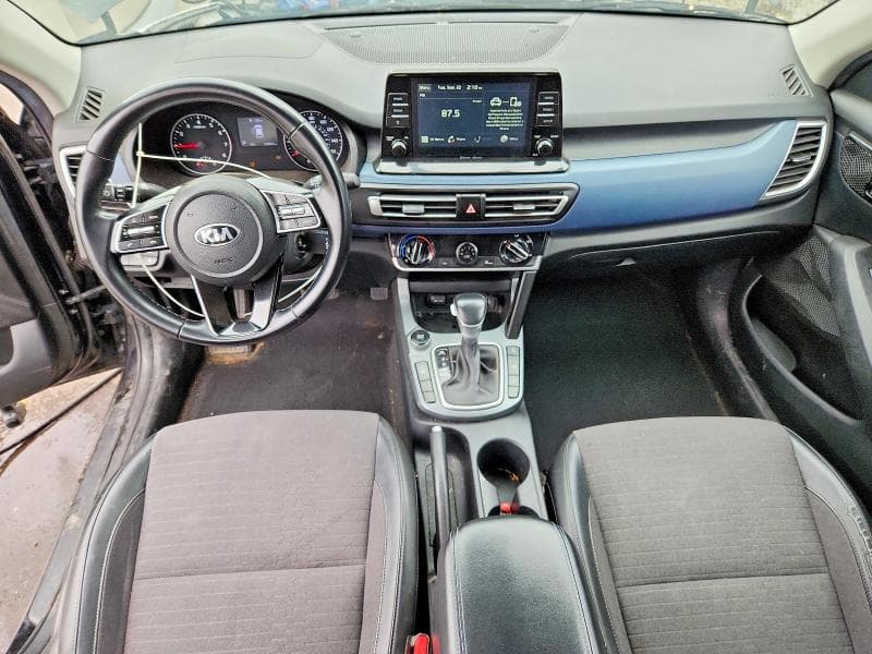 2021 KIA SELTOS S 8