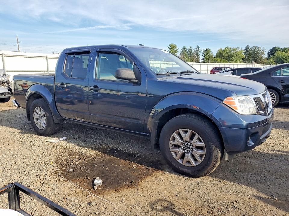 2018 NISSAN FRONTIER SV 4