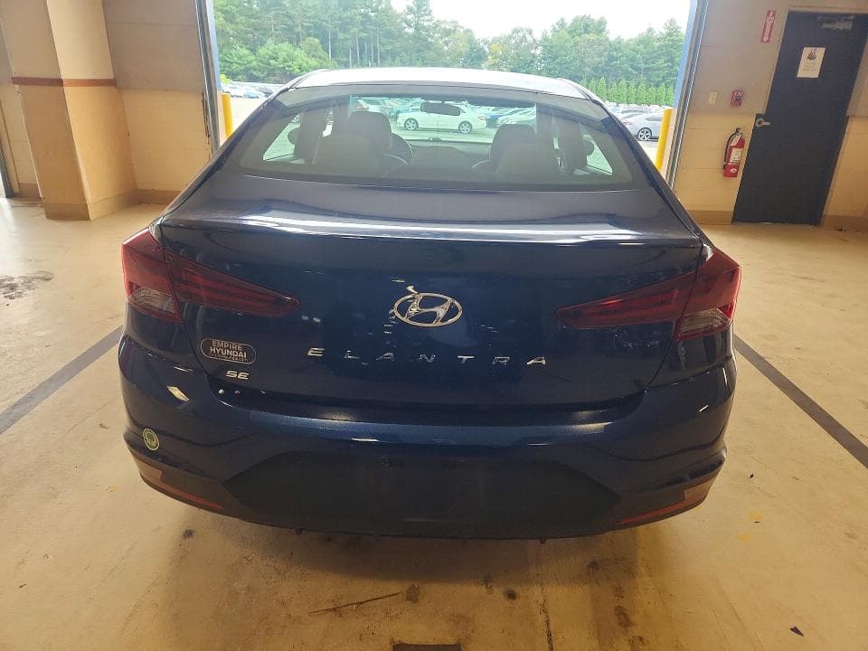 2019 HYUNDAI ELANTRA SE 6