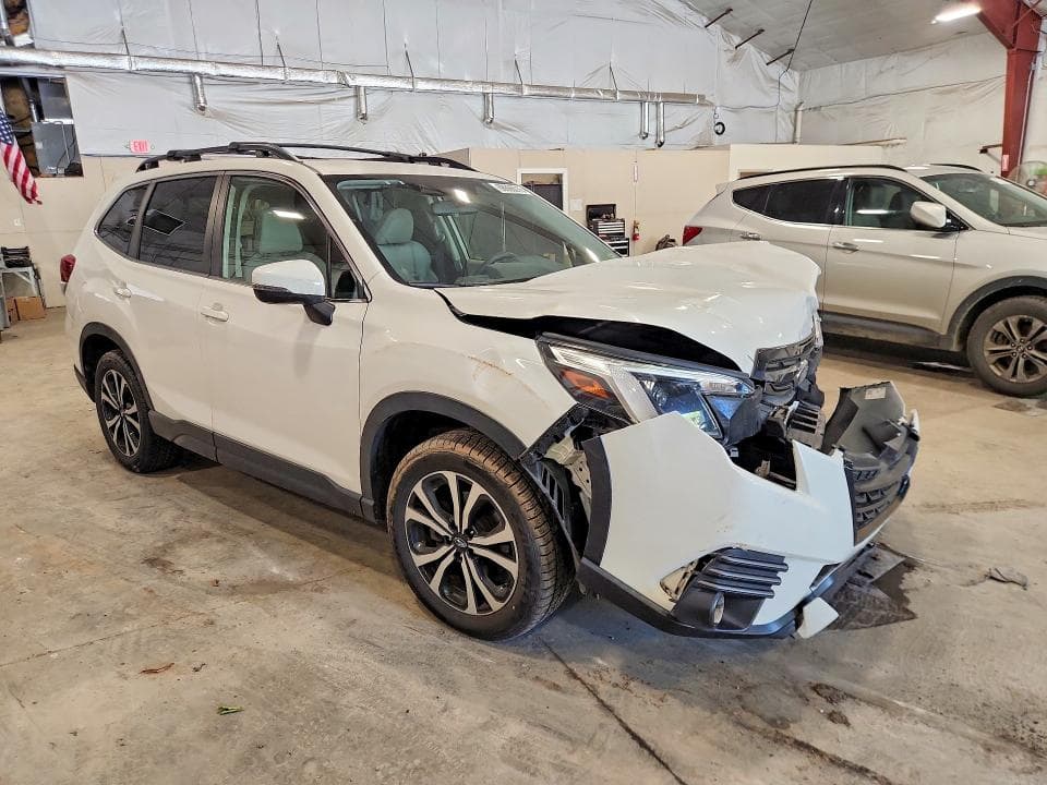 2022 SUBARU FORESTER LIMITED 4