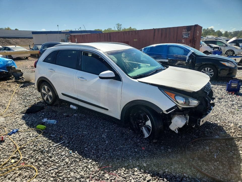 2018 KIA NIRO LX 4