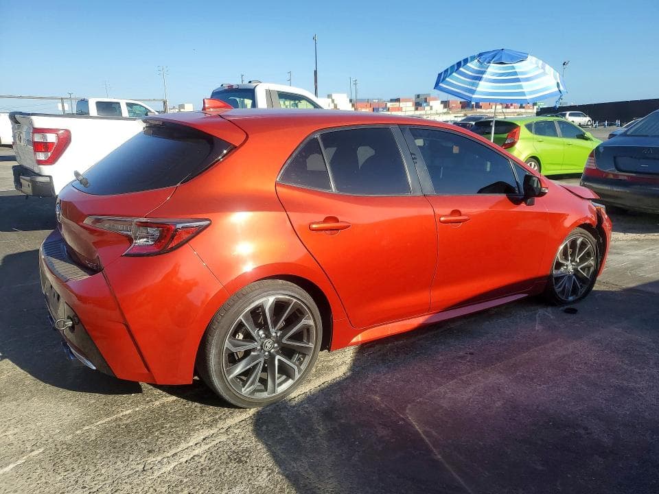 2019 TOYOTA COROLLA HATCHBACK XSE 3