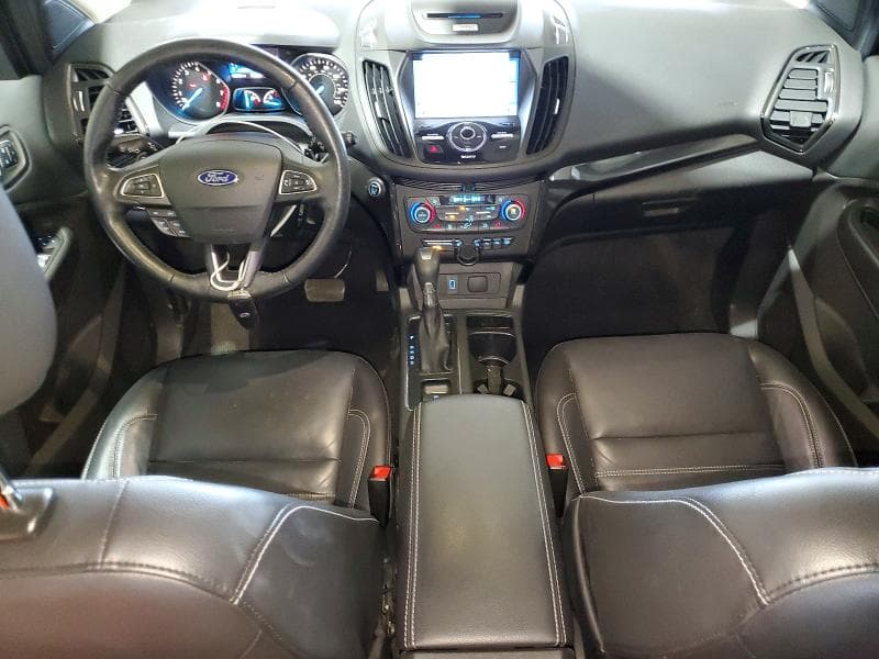 2017 FORD ESCAPE TITANIUM 8