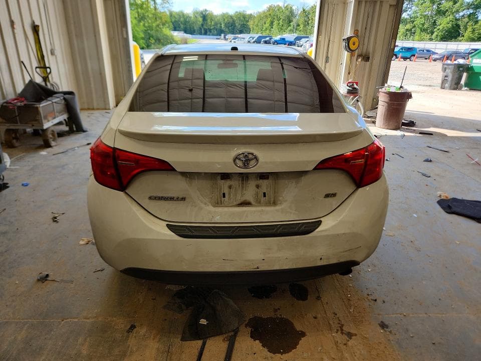 2018 TOYOTA COROLLA SE 6