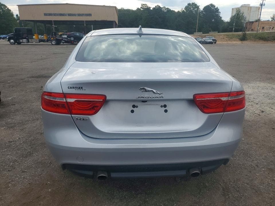 2018 JAGUAR XE PREMIUM 6