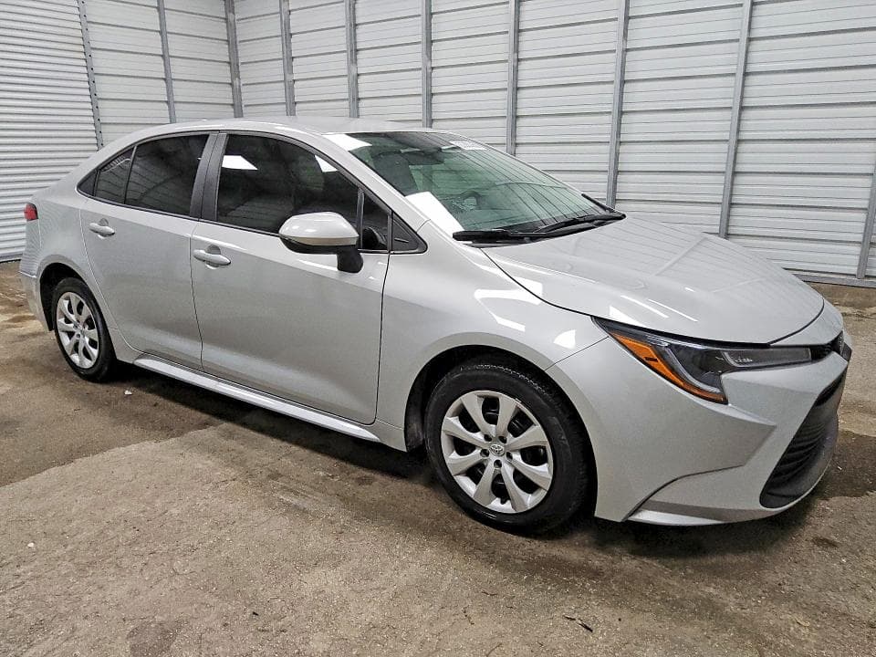 2025 TOYOTA COROLLA LE 4