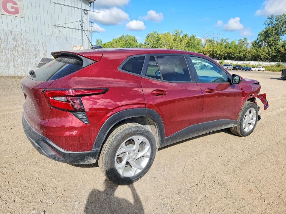 2024 CHEVROLET TRAX LS 3