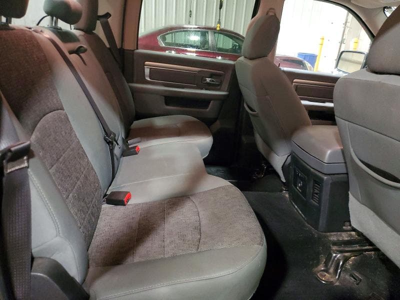 2017 RAM 1500 SLT 10