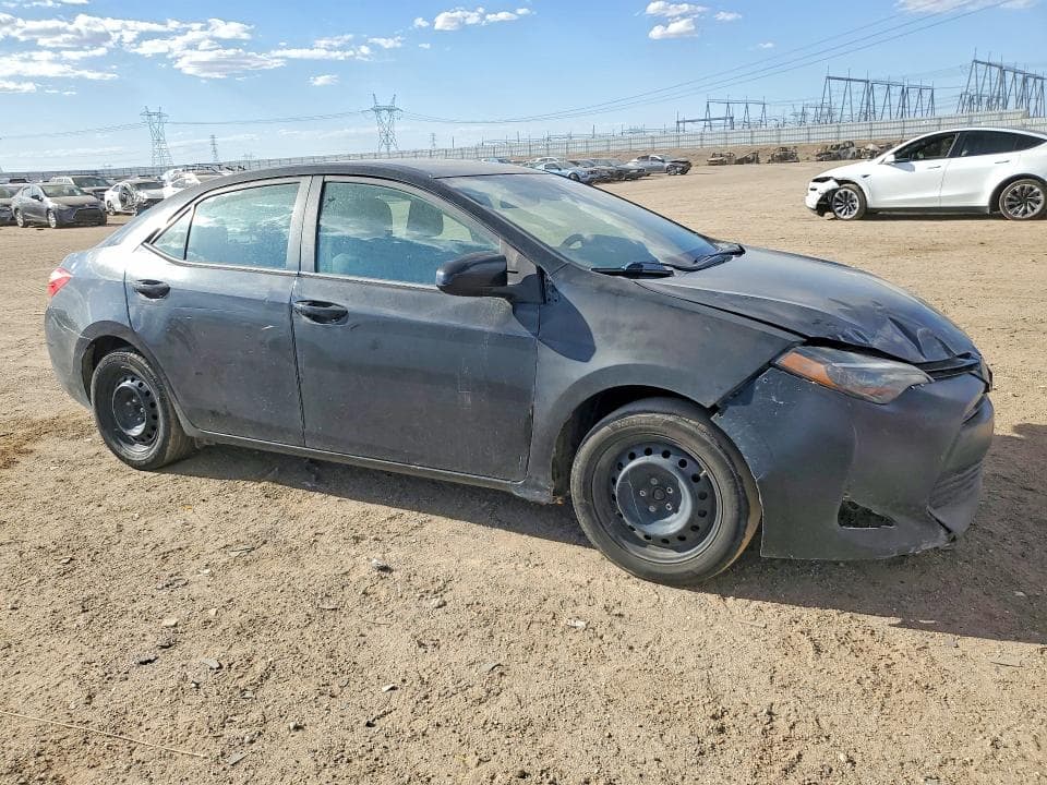2018 TOYOTA COROLLA LE 4