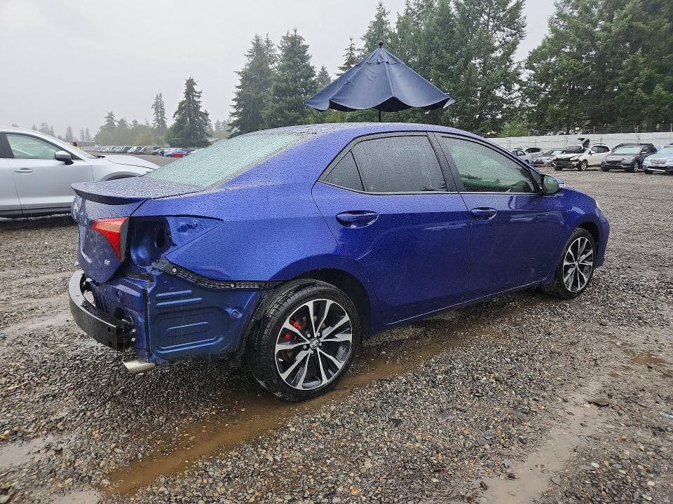 2017 TOYOTA COROLLA SE 3