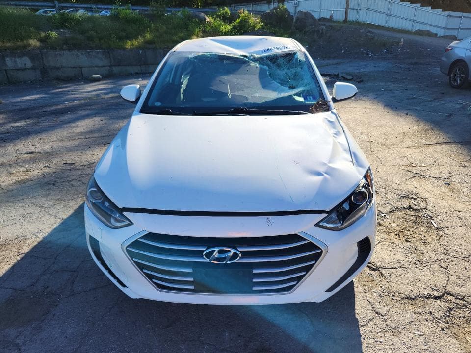 2017 HYUNDAI ELANTRA SE 5