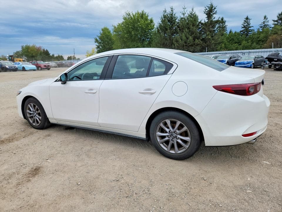 2022 MAZDA 3 PREFERRED 2