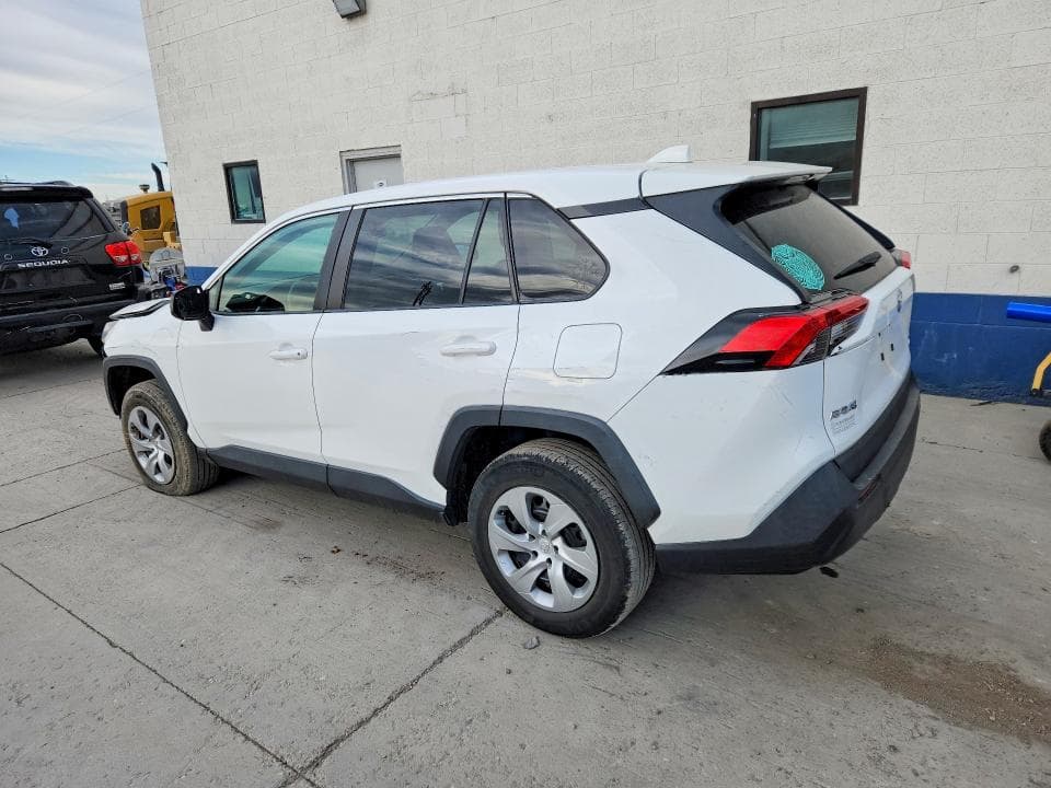 2023 TOYOTA RAV4 LE 2