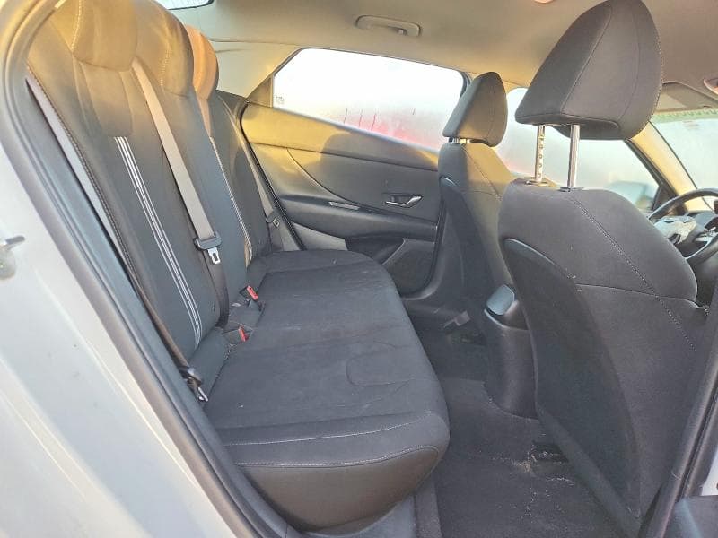 2021 HYUNDAI ELANTRA SEL 10