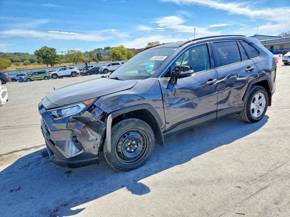 2019 TOYOTA RAV4 XLE - 1