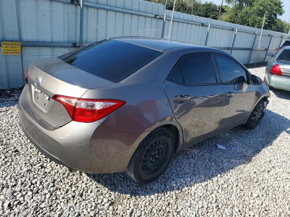 2017 TOYOTA COROLLA LE 3