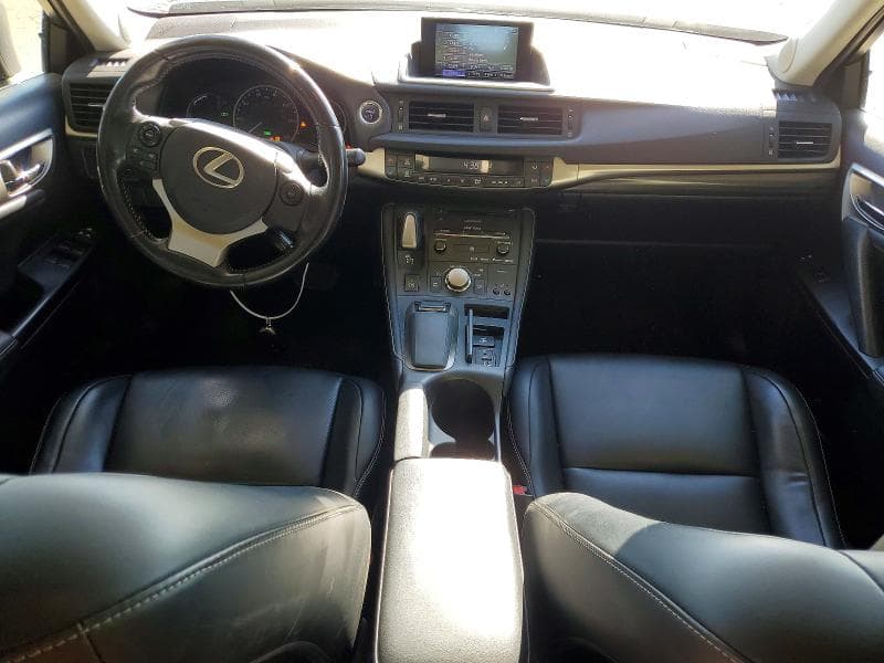 2017 LEXUS CT 200 8