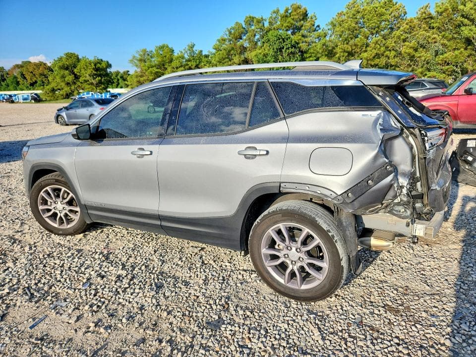 2024 GMC TERRAIN SLT 2