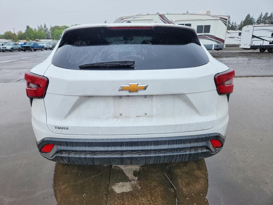 2024 CHEVROLET TRAX LS 6