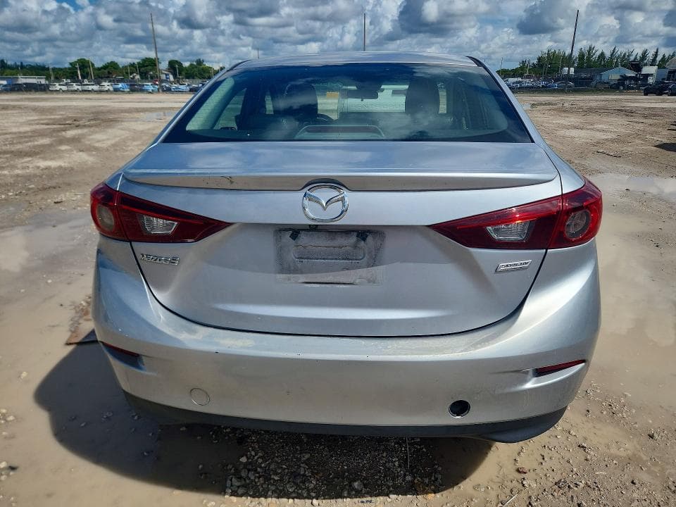 2018 MAZDA 3 TOURING 6