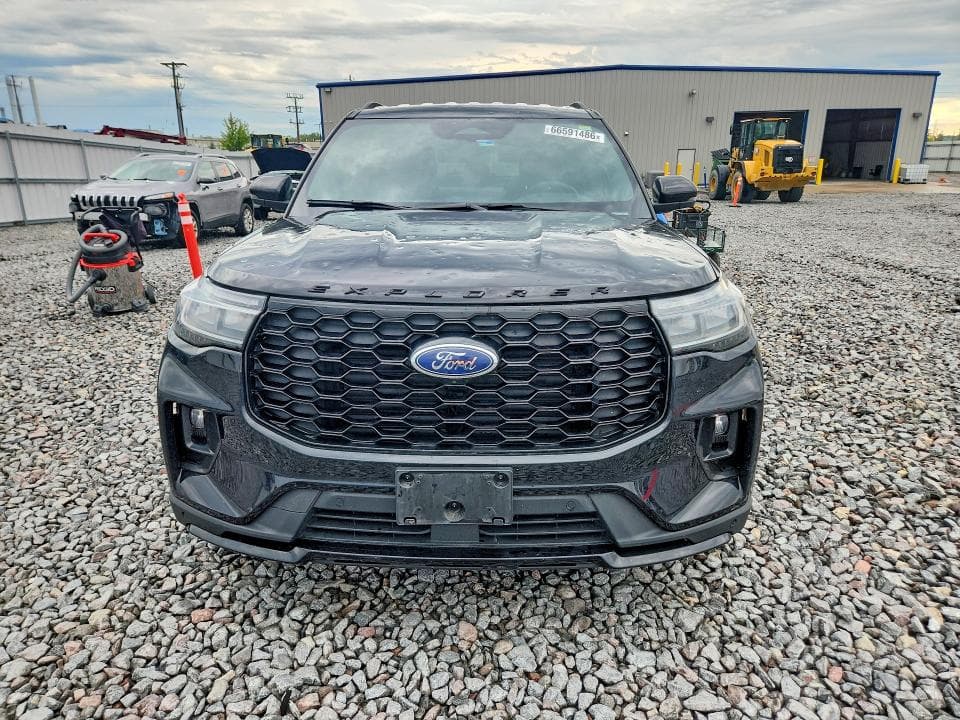 2025 FORD EXPLORER ST-LINE 5