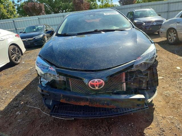2017 TOYOTA COROLLA SE 5