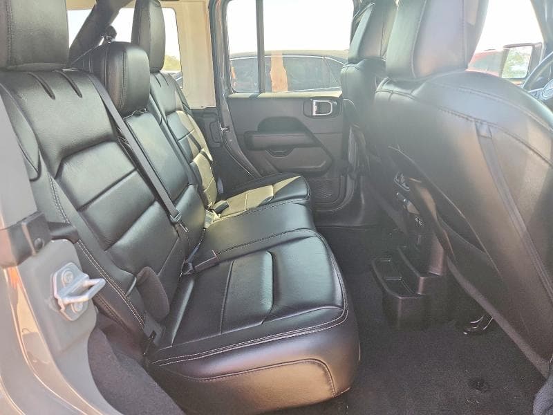 2019 JEEP WRANGLER UNLIMITED SAHARA 10