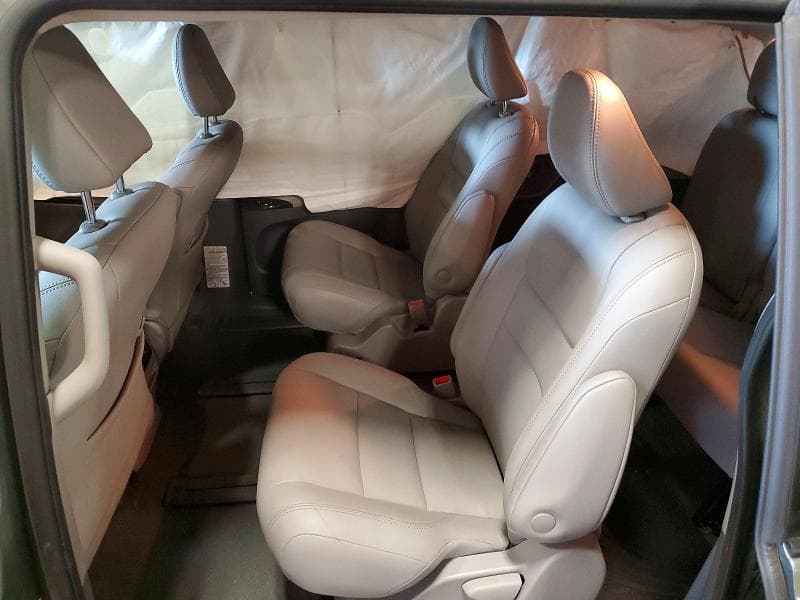 2020 TOYOTA SIENNA XLE 7-PASSENGER 11