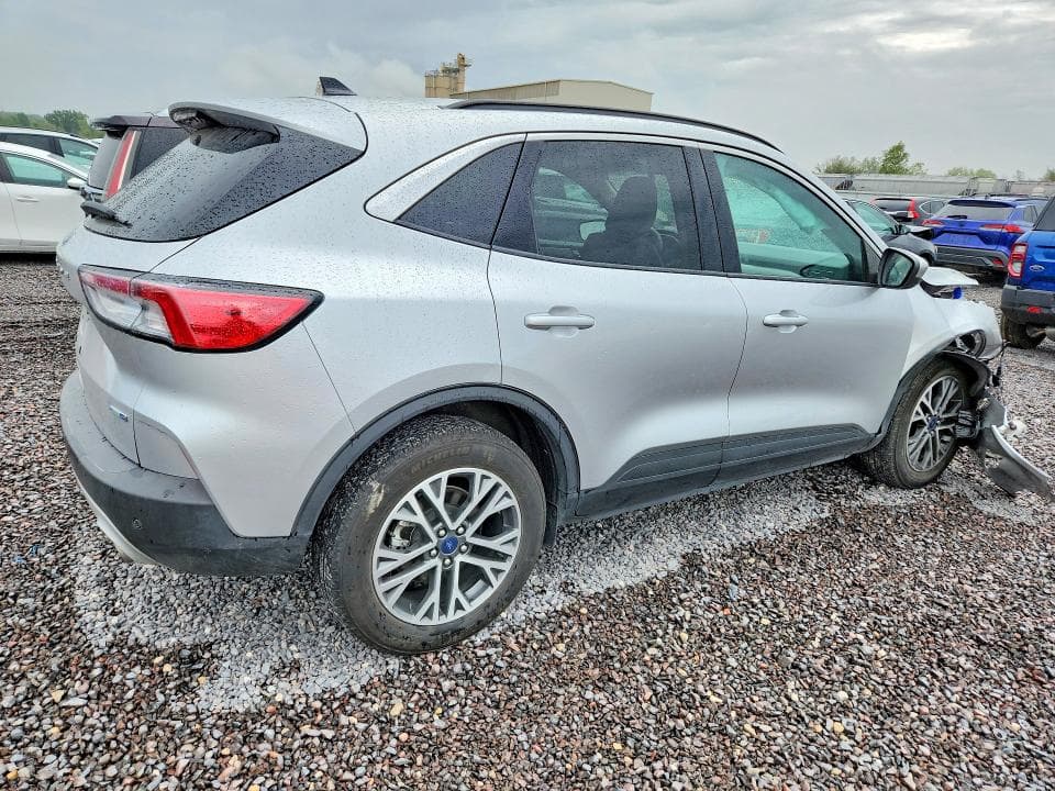 2020 FORD ESCAPE SEL 3