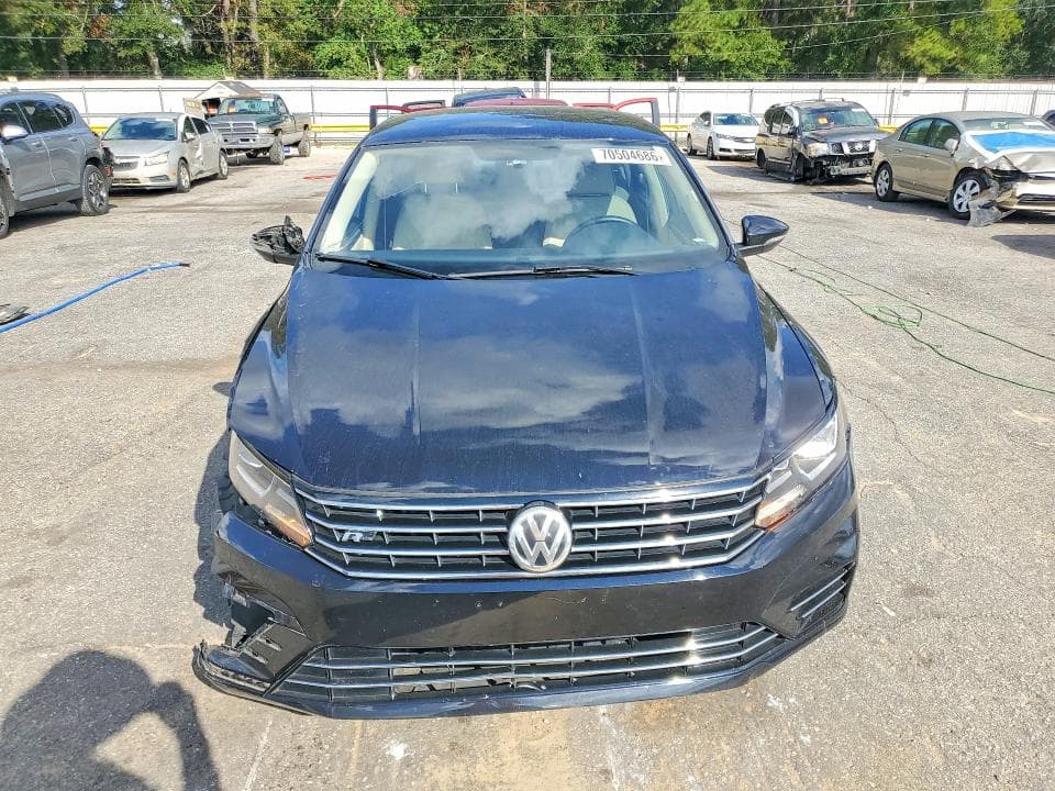 2017 VOLKSWAGEN PASSAT R-LINE 5